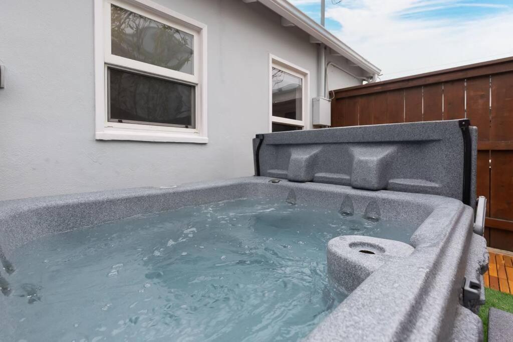 Beach House In The Heart Of Pb San Diego Exteriér fotografie